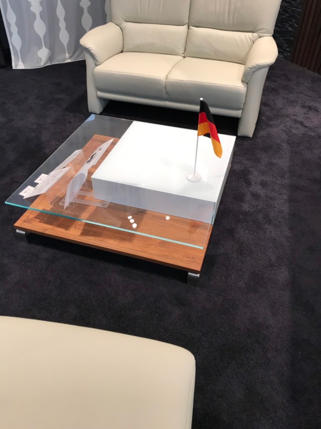 21D59670-6898-4588-A6FE-533A4AFFCD96